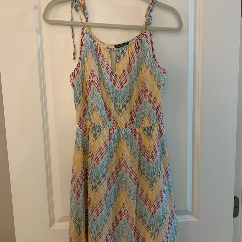 Market and Spruce light flows spring dress